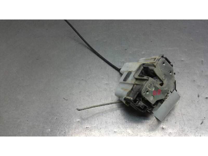 Recambio de cerradura puerta delantera derecha para fiat panda (169) básico 4x4 referencia OEM IAM 0051917878  