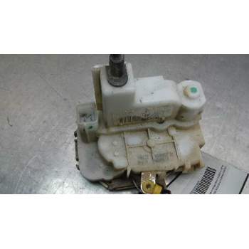 Recambio de cerradura puerta delantera derecha para fiat panda (169) básico 4x4 referencia OEM IAM 0051917878  