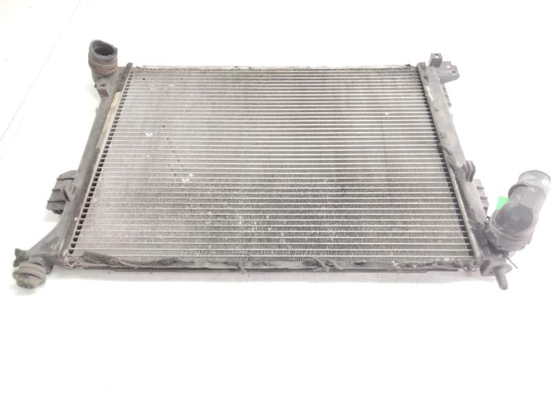 Recambio de radiador agua para hyundai i20 classic referencia OEM IAM 253100U000  