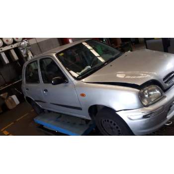 nissan micra (k11) del año 2000
