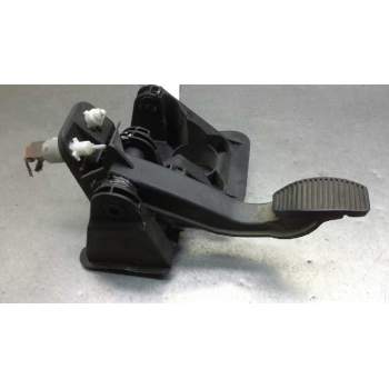 PEDAL EMBRAGUE 