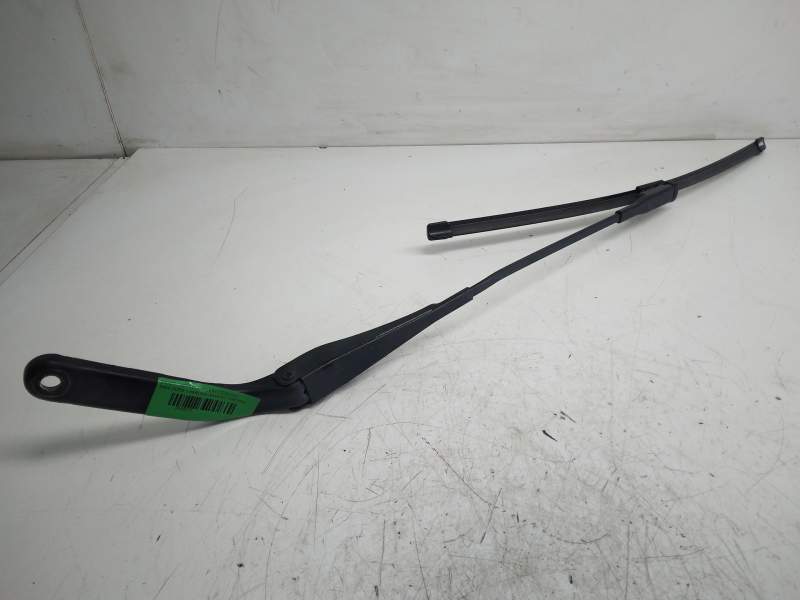 Recambio de brazo limpia delantero derecho para bmw serie 1 berlina (e81/e87) 118d referencia OEM IAM   