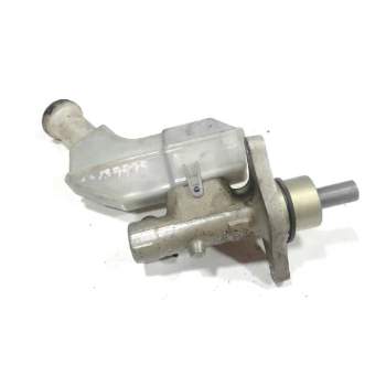 Recambio de bomba freno para renault clio iii confort dynamique referencia OEM IAM 8200129956  