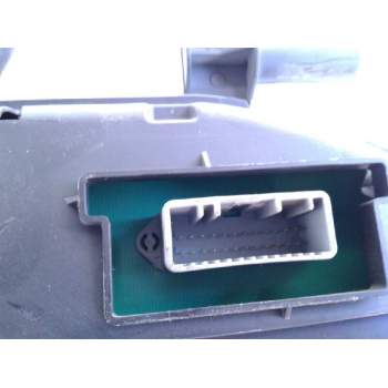 Recambio de cuadro instrumentos para renault clio iii confort dynamique referencia OEM IAM 8200582705G  