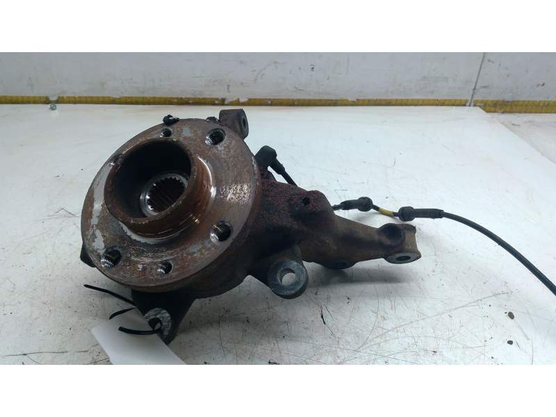 Recambio de mangueta delantera derecha para dacia sandero ii (b8_) tce 90 (b8m1, b8ma) referencia OEM IAM 400143444R  