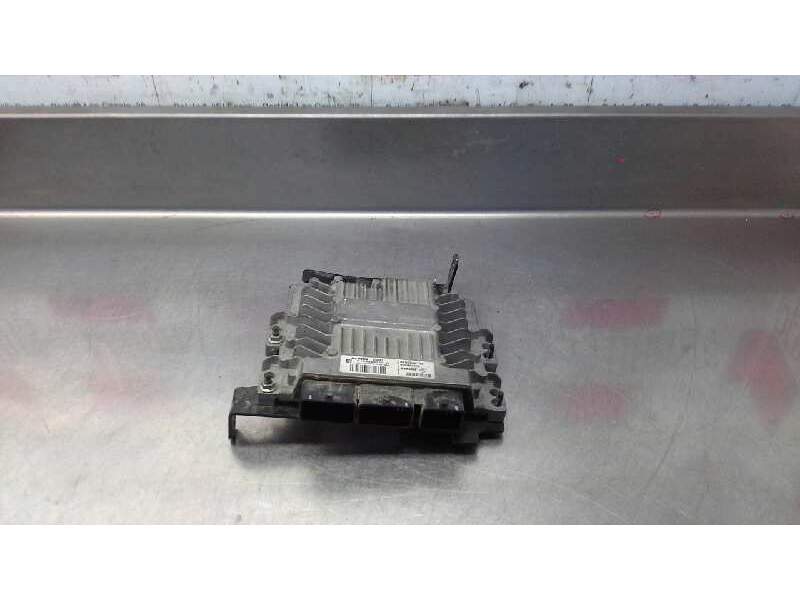 Recambio de centralita motor uce para renault megane ii berlina 5p business referencia OEM IAM S122326113A 8200804775 8200i07626