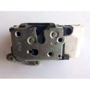 CERRADURA PUERTA DELANTERA IZQUIERDA 0046800416 
