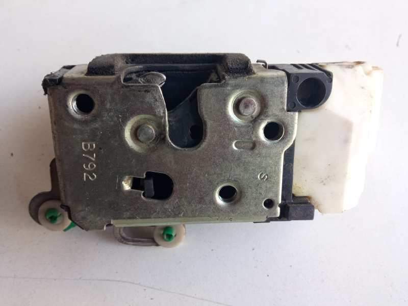 Recambio de cerradura puerta delantera izquierda para alfa romeo 147 (190) 1.9 jtd distinctive referencia OEM IAM 0046800416  