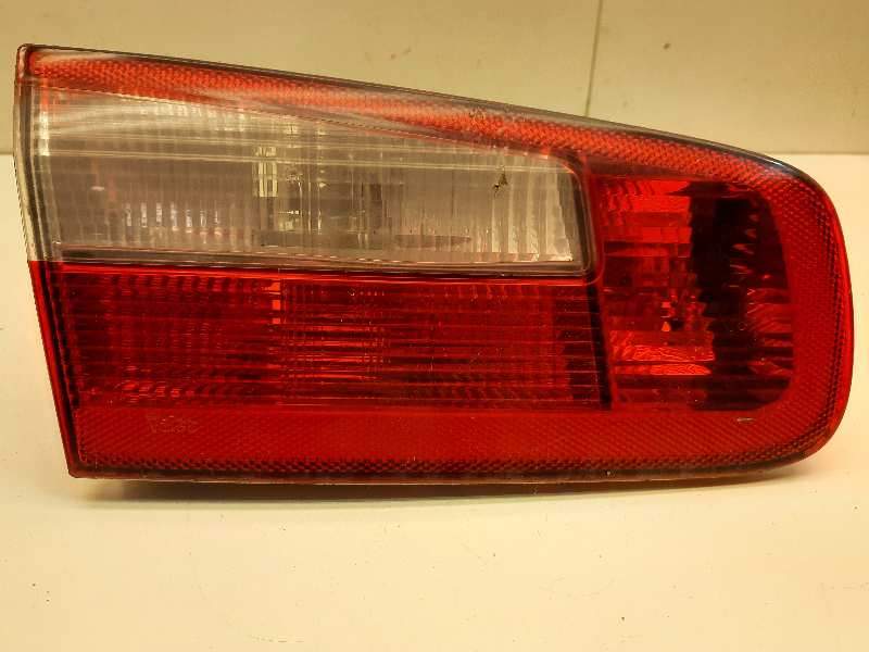 Recambio de piloto trasero izquierdo porton para renault laguna ii (bg0) referencia OEM IAM 8200002475 23460102 