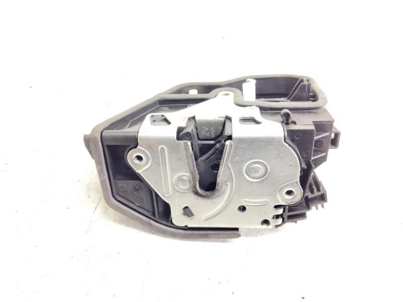 Recambio de cerradura puerta trasera izquierda para bmw serie 1 berlina (e81/e87) 116d referencia OEM IAM 7229459  