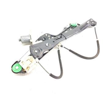 Recambio de elevalunas delantero izquierdo para bmw serie 1 berlina (e81/e87) 116d referencia OEM IAM 7067795S  