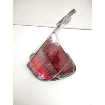 Recambio de piloto trasero izquierdo para lancia delta 1.6 i.e. le referencia OEM IAM 46521178 29390114 0007798158