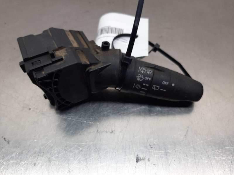 Recambio de mando limpia para nissan terrano/terrano.ii (r20) comfort referencia OEM IAM 25260AV775 2213 