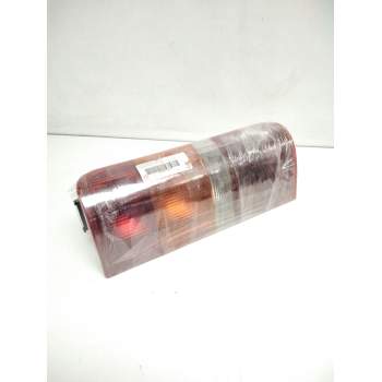 Recambio de piloto trasero derecho para ford fiesta berl./courier surf referencia OEM IAM 37474128D 7070864 