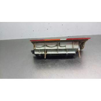 Recambio de piloto trasero derecho para ford fiesta berl./courier surf referencia OEM IAM 37474128D 7070864 