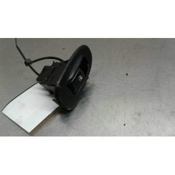 Recambio de mando elevalunas delantero derecho para kia shuma ii 1.6 ls 4 berlina referencia OEM IAM 0K2N266360  