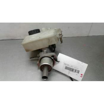 Recambio de bomba freno para peugeot 206 berlina x-line referencia OEM IAM 4601F8  