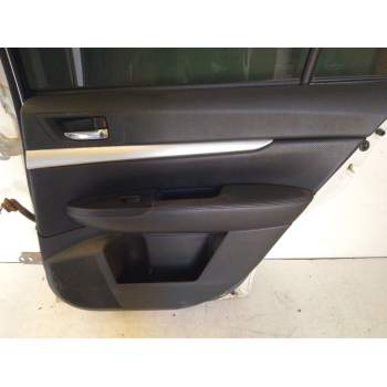 Recambio de puerta trasera derecha para subaru legacy kombi/outback b14 premium referencia OEM IAM   