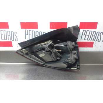Recambio de piloto trasero izquierdo para renault megane ii berlina 5p dynamique referencia OEM IAM 8200073236  