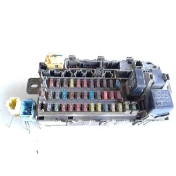 Recambio de caja fusibles para honda cr-v (rd1/3) básico (rd1) referencia OEM IAM 38200S10G03  