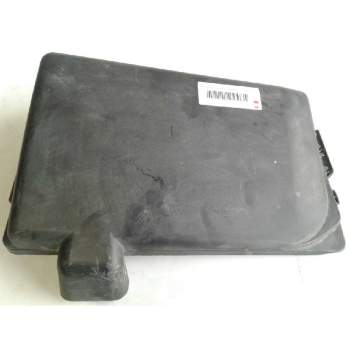 Recambio de caja fusibles para volkswagen polo berlina (6n1) básico referencia OEM IAM 357937039  