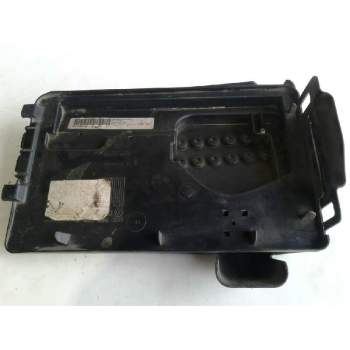 Recambio de caja fusibles para volkswagen polo berlina (6n1) básico referencia OEM IAM 357937039  