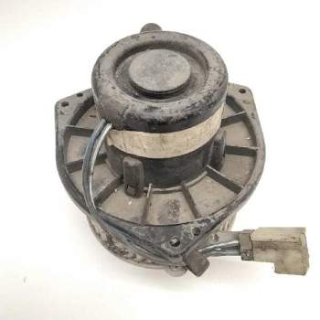 Recambio de motor calefaccion para nissan serena (c23m) 2.3 diesel referencia OEM IAM 0130111153  