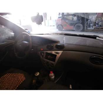 ford focus berlina (cak) del año 2004