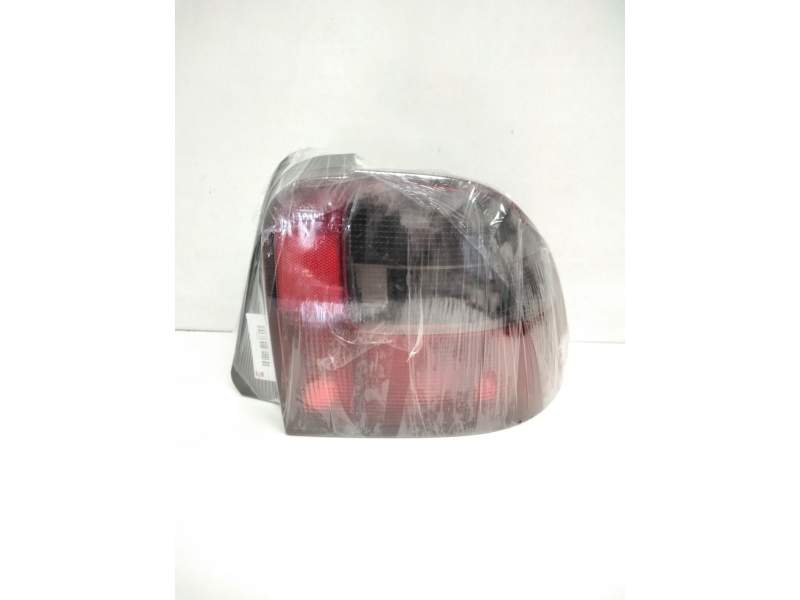 Recambio de piloto trasero derecho para mg serie 400 (xw) 416 gsi referencia OEM IAM XFB000860  