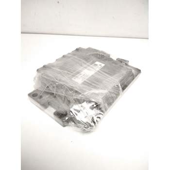 Recambio de centralita motor uce para dacia sandero ambiance music referencia OEM IAM 8201082042 8201082039 