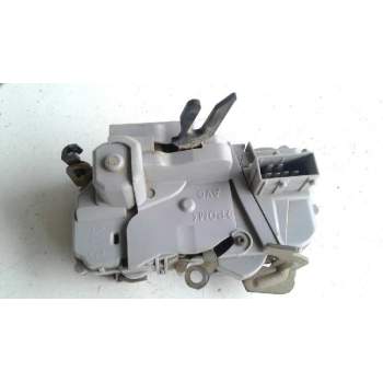 Recambio de cerradura puerta delantera izquierda para citroën xsara berlina 1.9 td sx referencia OEM IAM   