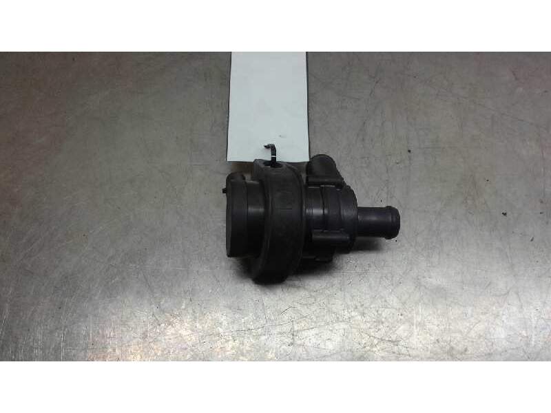Recambio de bomba agua electrica para volvo v40 kinetic referencia OEM IAM   