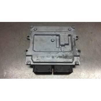 Recambio de centralita motor uce para volvo v40 kinetic referencia OEM IAM 31452623 D5E1C MB279700-9613