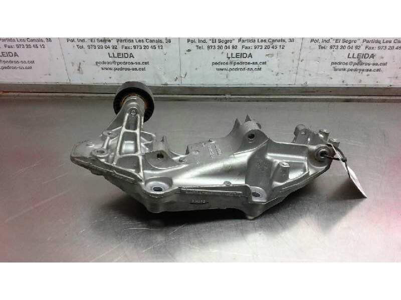 Recambio de soporte alternador para renault trafic caja cerrada dci cat referencia OEM IAM 8200881264  