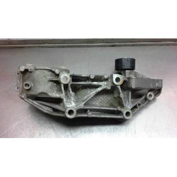 Recambio de soporte alternador para renault trafic caja cerrada dci cat referencia OEM IAM 8200881264  