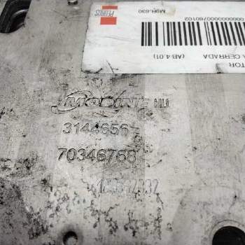 Recambio de enfriador aceite motor para renault trafic caja cerrada dci cat referencia OEM IAM M9R630 70346768 
