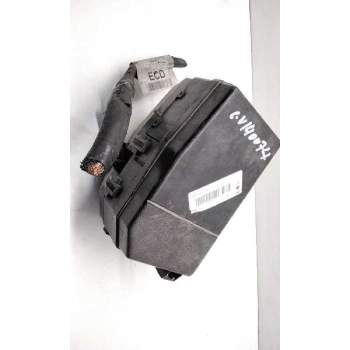 Recambio de caja fusibles para ford mondeo turnier (ge) ghia referencia OEM IAM 1121718  