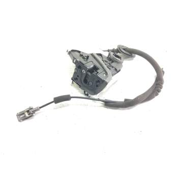 CERRADURA PUERTA TRASERA DERECHA 825027318R 
