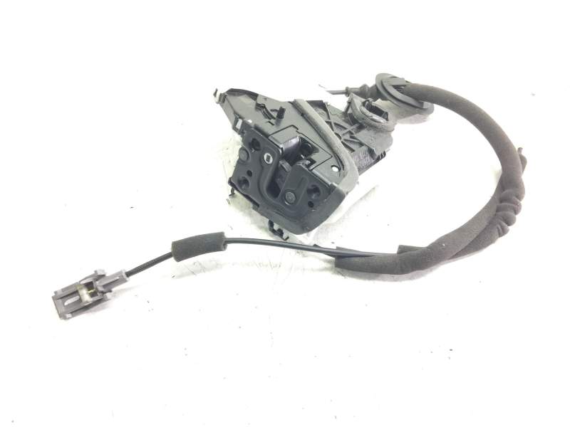 Recambio de cerradura puerta trasera derecha para renault arkana e-tech 1.6 hybrid referencia OEM IAM 825027318R  
