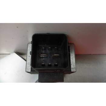 Recambio de caja precalentamiento para nissan nv 400 referencia OEM IAM 110678071R  