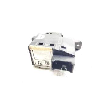 Recambio de mando elevalunas delantero derecho para hyundai santa fe (sm) 2.0 gls crdi referencia OEM IAM 9358026100  