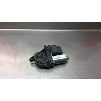 Recambio de motor elevalunas trasero izquierdo para volkswagen passat berlina (3b3) referencia OEM IAM 0130821697  