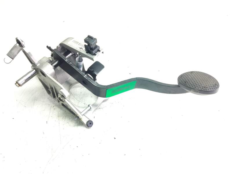 Recambio de pedal freno para mini mini (r56) one referencia OEM IAM 677060907  