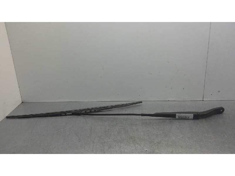 Recambio de brazo limpia delantero derecho para nissan nv 400 referencia OEM IAM   
