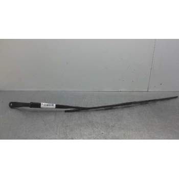 Recambio de brazo limpia delantero izquierdo para nissan nv 400 referencia OEM IAM   