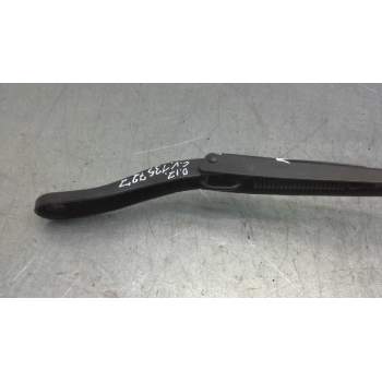 Recambio de brazo limpia delantero izquierdo para nissan nv 400 referencia OEM IAM   