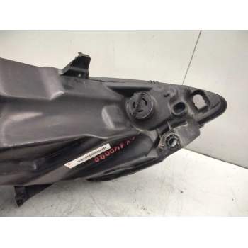 Recambio de faro izquierdo para peugeot 1007 sport referencia OEM IAM 89008982  