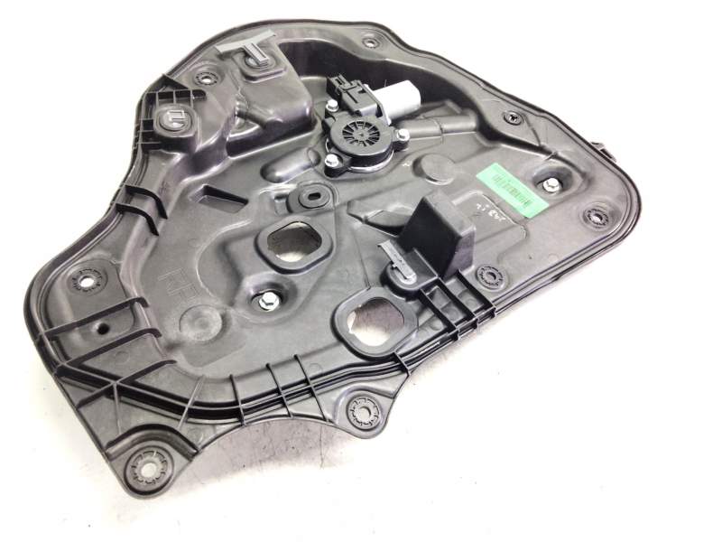 Recambio de elevalunas trasero derecho para mazda cx-5 2.0 cat referencia OEM IAM KB7W7297X  