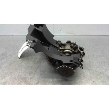 Recambio de bomba aceite para nissan primastar (x..) 2.0 dci diesel referencia OEM IAM 8200345633  