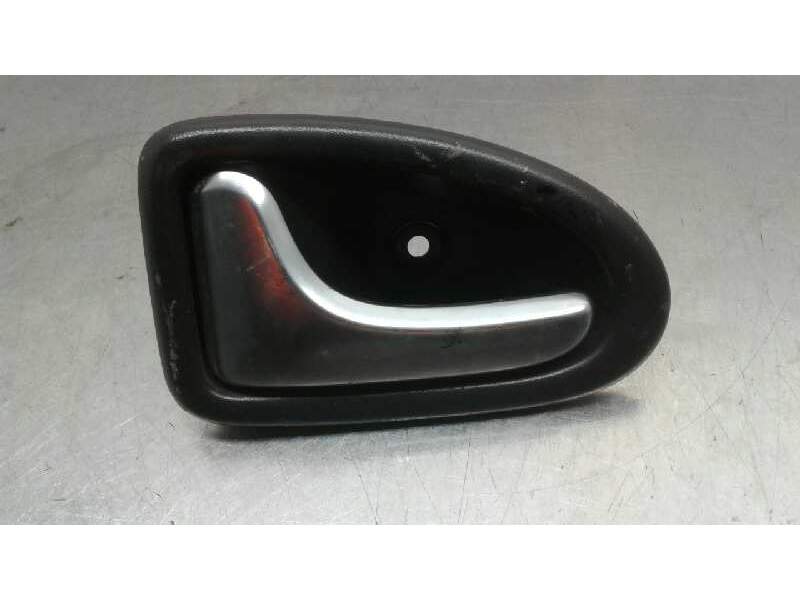 Recambio de maneta interior delantera derecha para nissan primastar (x..) kasten l1h1 2.7t referencia OEM IAM 8200028995  